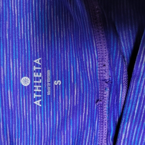 Athleta * Power-Up* Capris* Blue/Purple/ Sz S - Picture 4 of 4